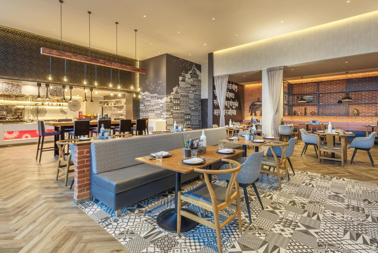 Hyatt Centric Soalteemode Kathmandu Hotel Екстериор снимка