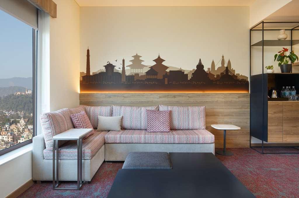 Hyatt Centric Soalteemode Kathmandu Hotel Стая снимка
