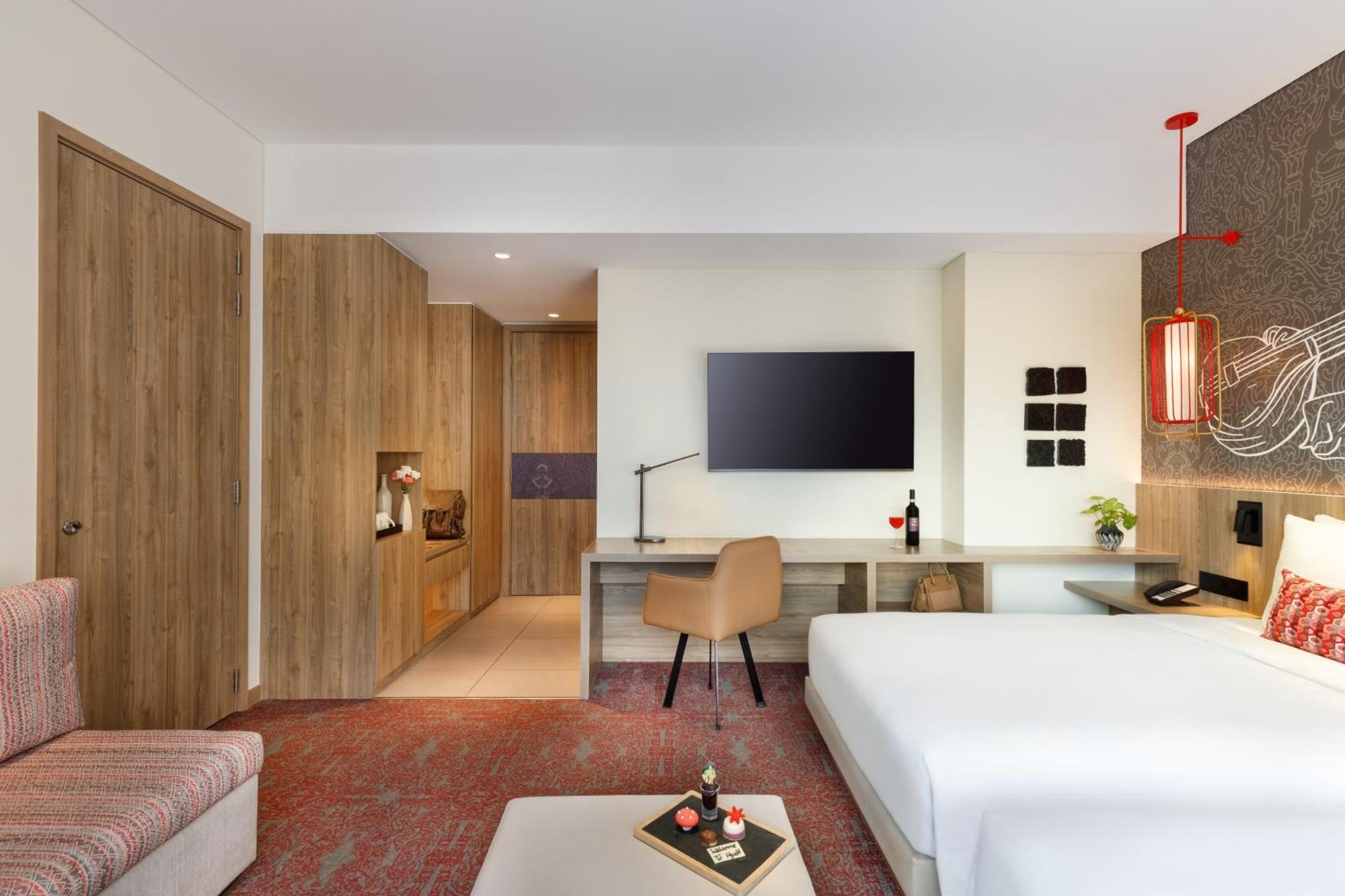 Hyatt Centric Soalteemode Kathmandu Hotel Екстериор снимка